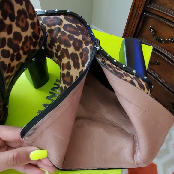 Gianni Bini Boots - Picture 5 of 7